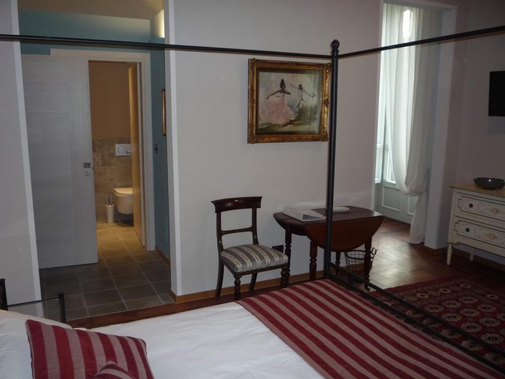 Madama Cristina Bed & Breakfast Turyn Pokój zdjęcie