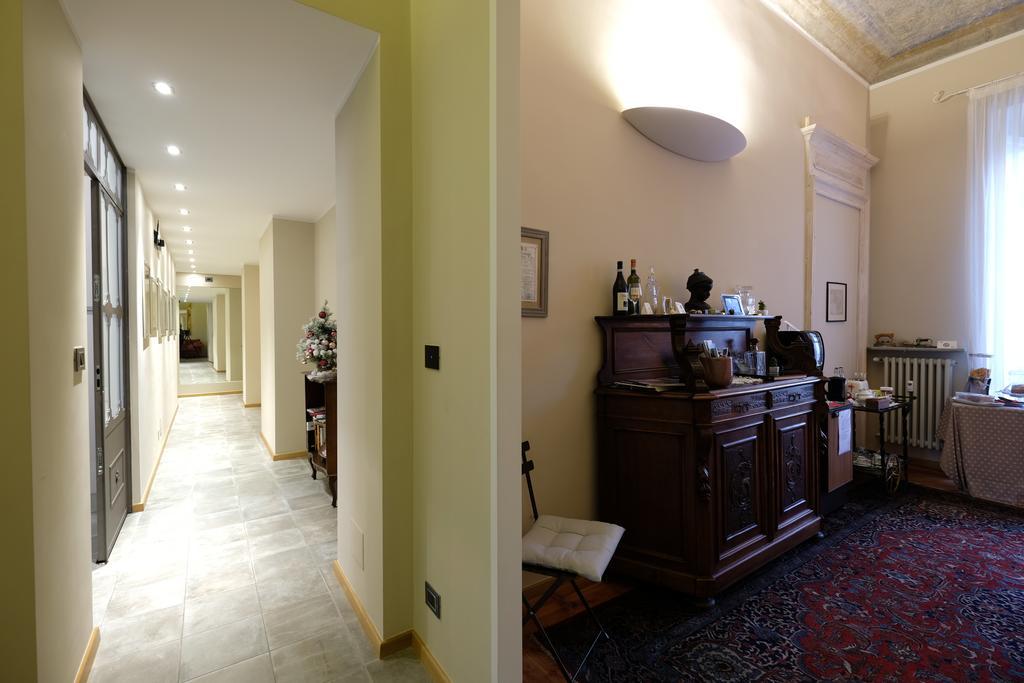 Madama Cristina Bed & Breakfast Turyn Zewnętrze zdjęcie